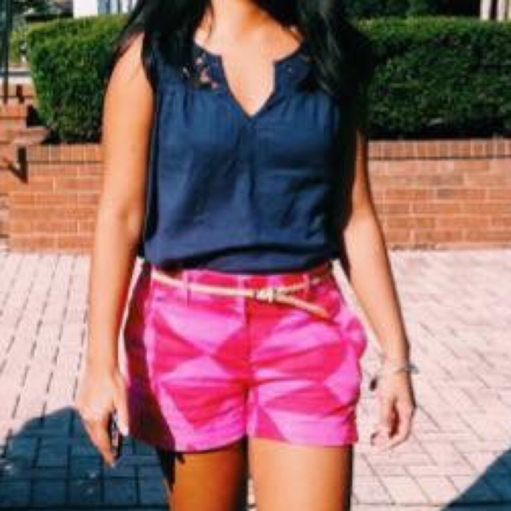 LOFT Pink Pattern Size 4 Riviera Short - Picture 5 of 5